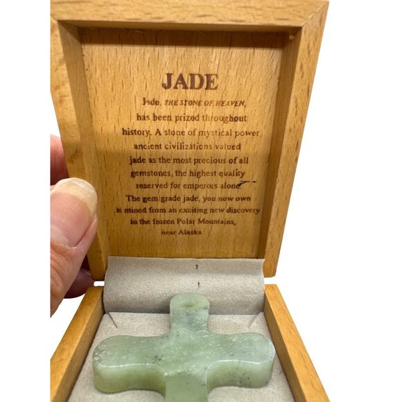 Alaskan Jade Cross Pendant Polar Mountains Nephrite Stone Gift Box Spiritual - Picture 2 of 9